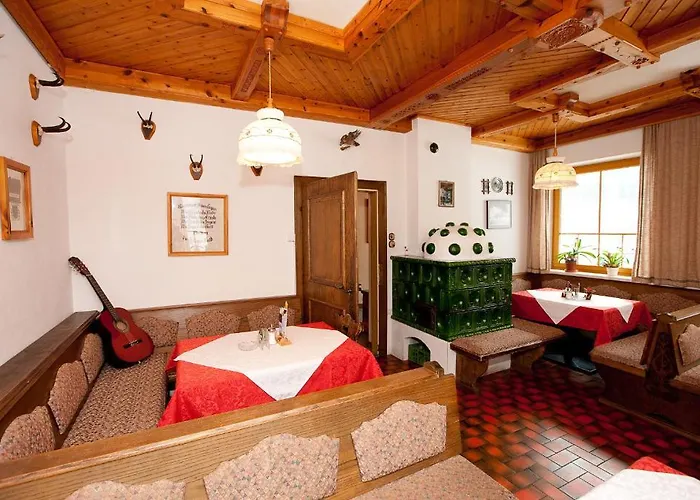 - Oedsteinblick بيت ضيافة Johnsbach